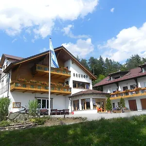 3* Hotel Seehof Tauer